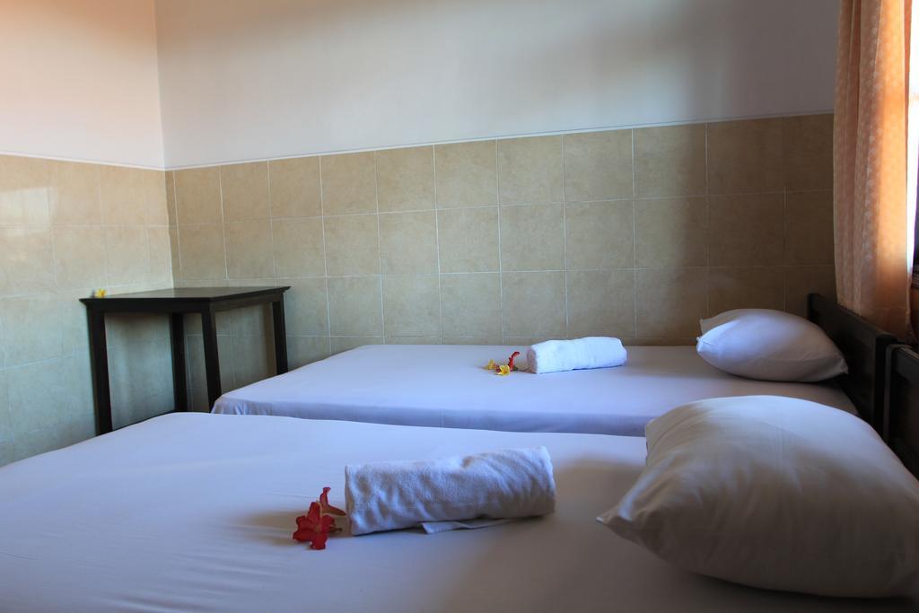 Cempaka 3 Losmen Kuta Lombok Exterior foto